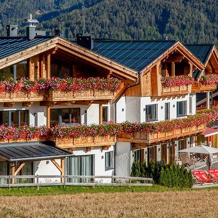 Alpinium - Inklusive Super Sommer Card Apartment Fiss