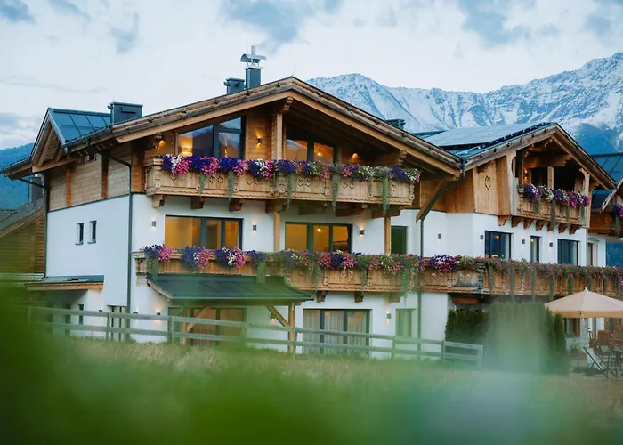 Alpinium - Inklusive Super Sommer Card アパート *