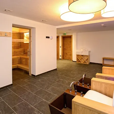 Alpinium - Inklusive Super Sommer Card * フィス