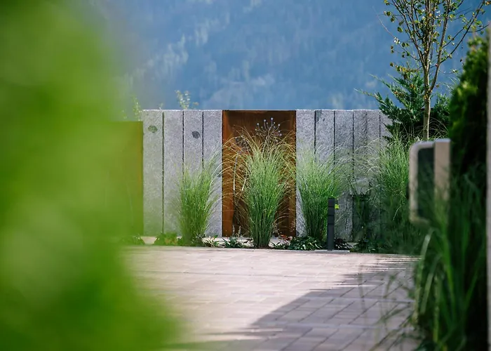 Alpinium - Inklusive Super Sommer Card * フィス